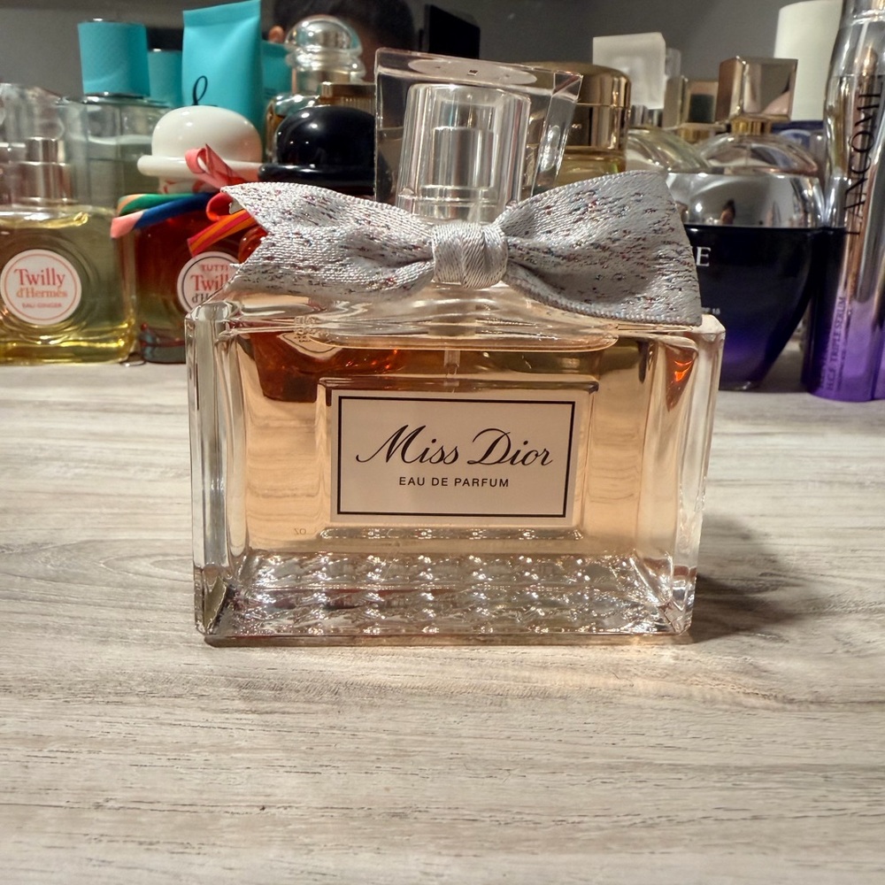 Eau de Parfum - Elegant Silver and Gold